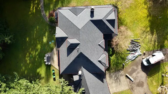 Roofing crew service detail