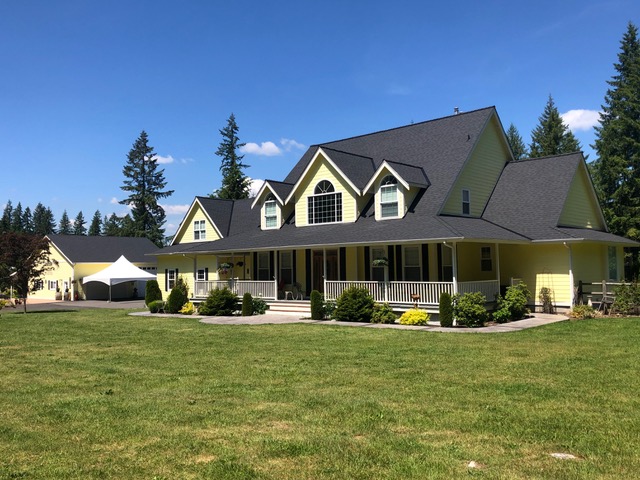 Roofing service work