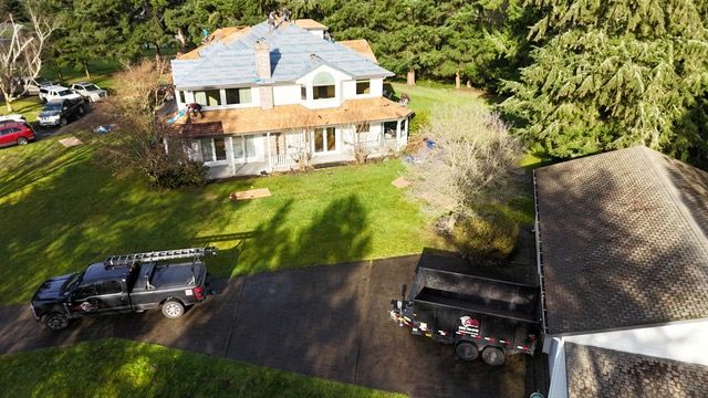Roof repair services Redmond Washington